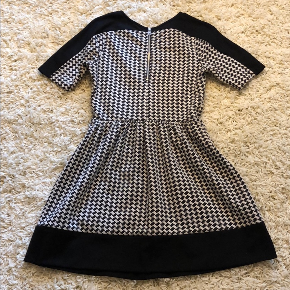 Black And White Checkered Dress - Picture 4 of 6